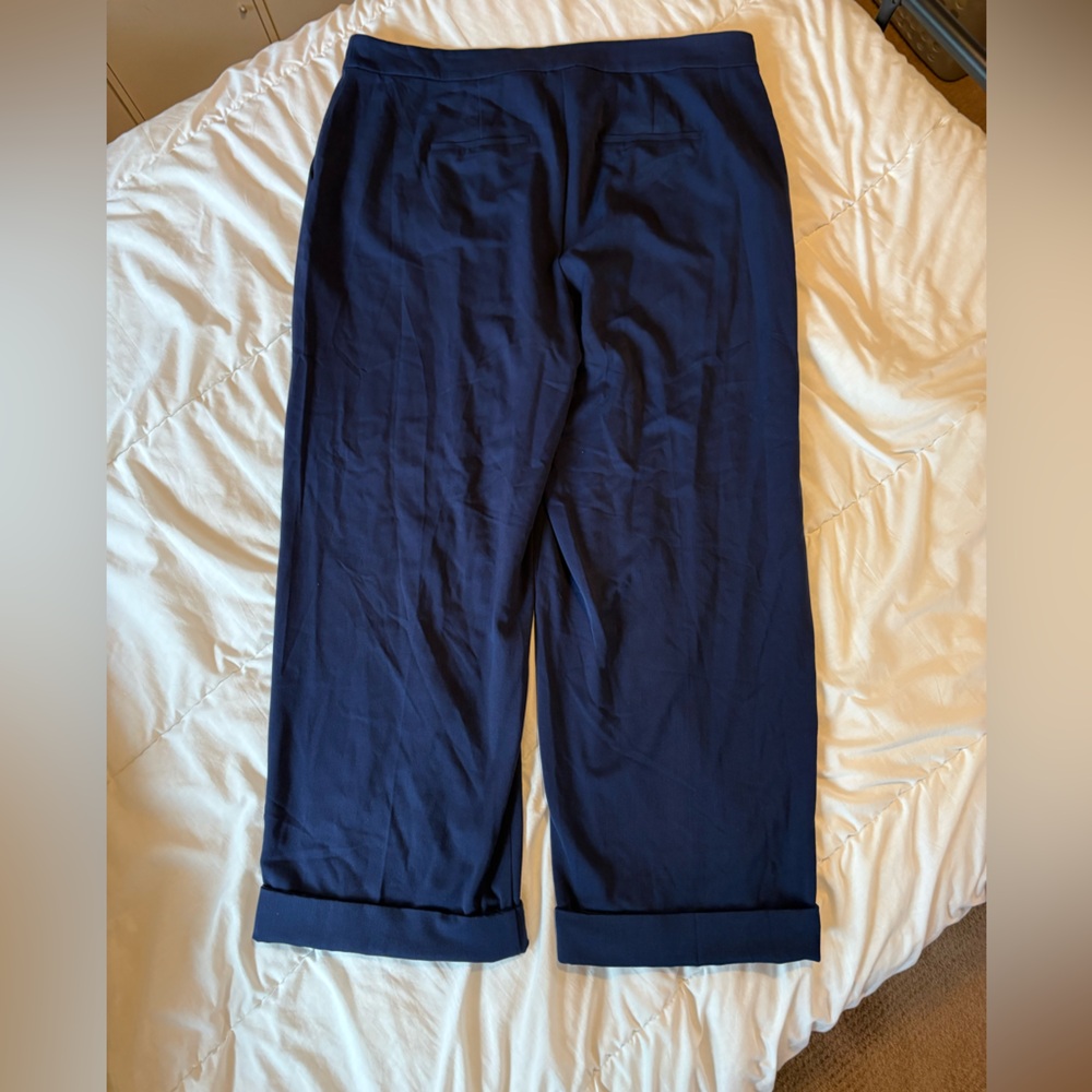 ⭐️ High Waist, Wide Leg Navy Pants ⭐️